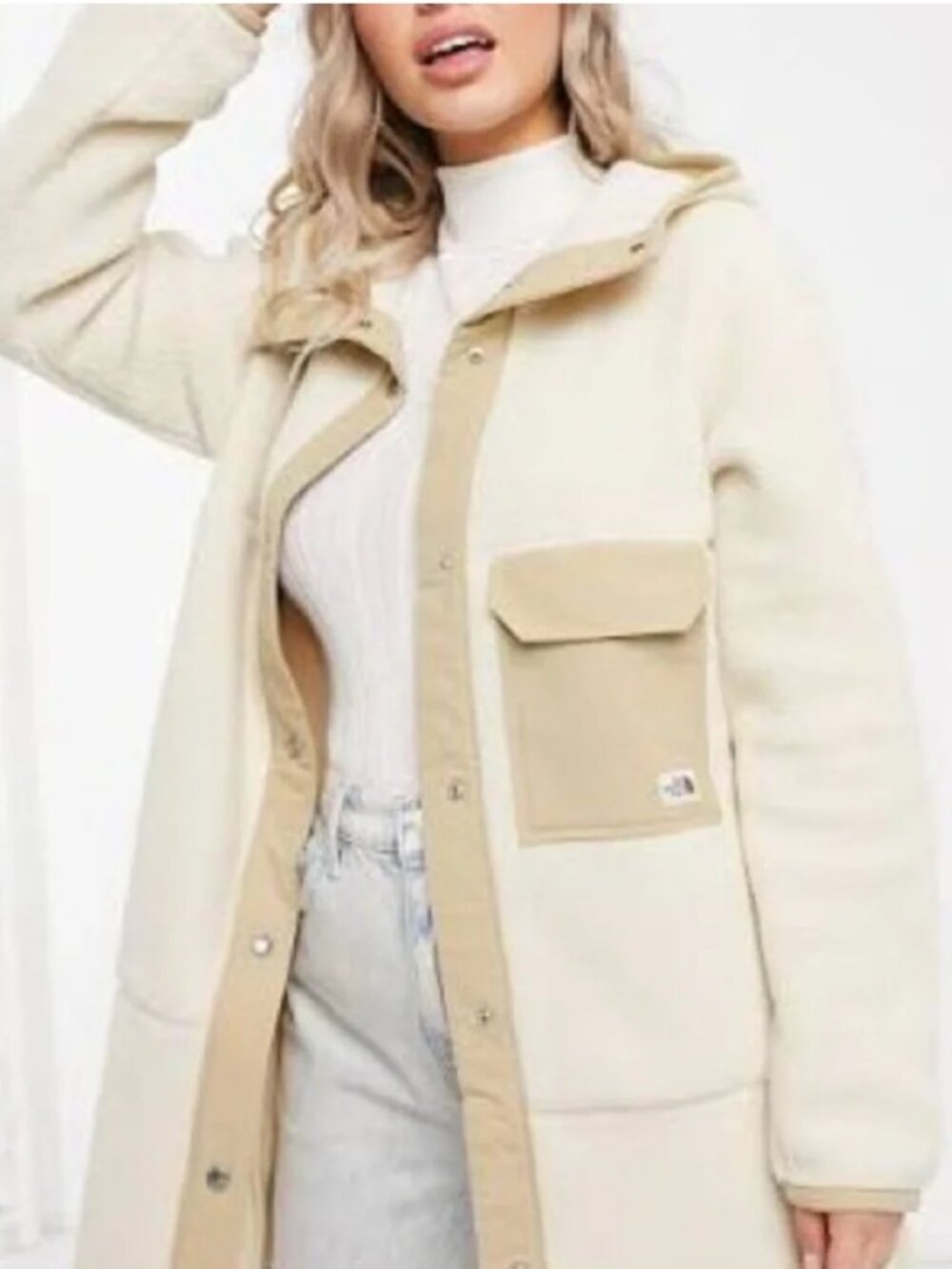 The North Face Cragmont Fleece Coat Size M Cream Hooded Snap Front Teddy Jacket